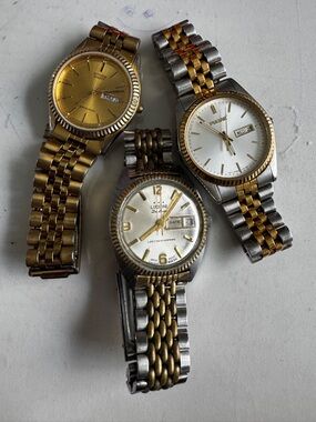 Vintage watches quartz and automatic